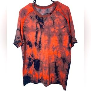 LULULEMON Men’s Tie-Dye Workout Shirt Large